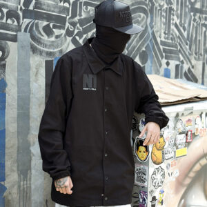Rompevientos Made x la calle Negro Gabardina